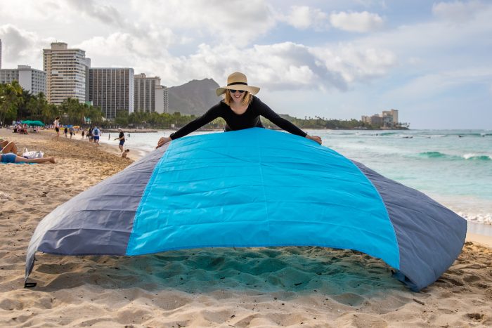 Waterproof and Sandproof Beach Blanket